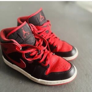 Air jordan 1 High Basketball men shoes size 7.5 Red /Black
